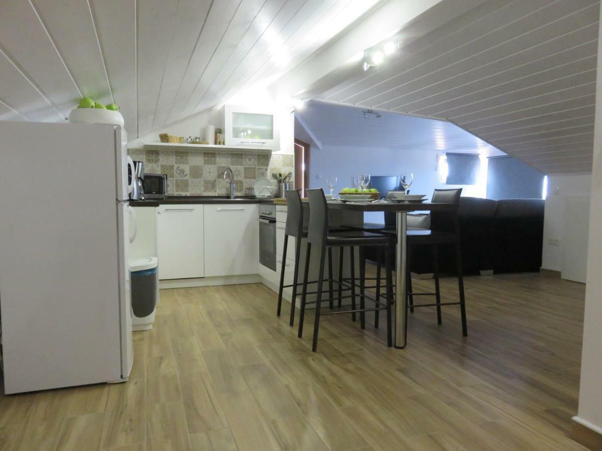 Apartments Casper Novi Vinodolski Eksteriør billede