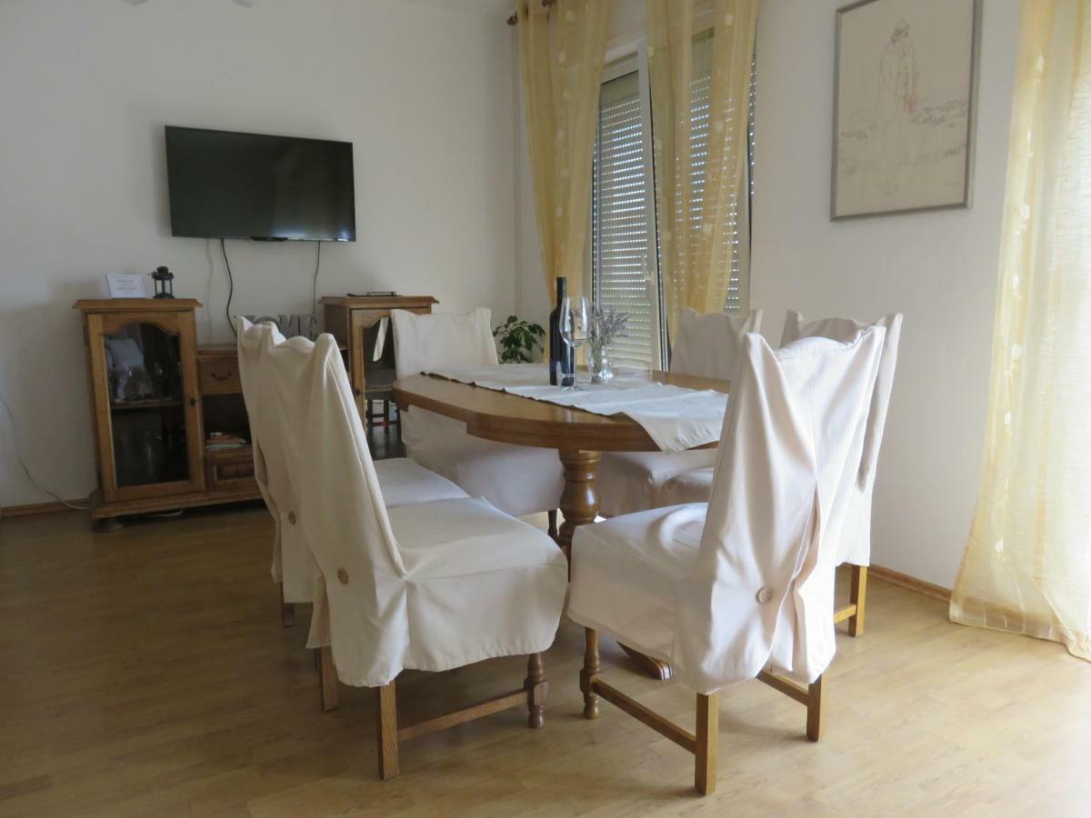 Apartments Casper Novi Vinodolski Eksteriør billede